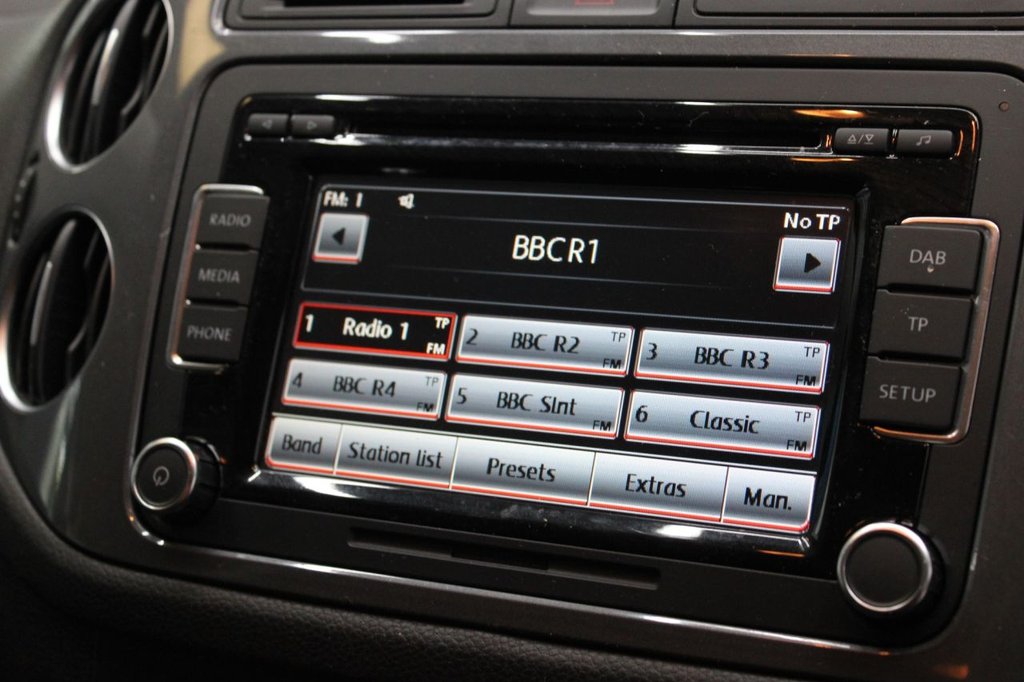 Used Volkswagen Tiguan 2011 for sale - 78096486: Photo 30