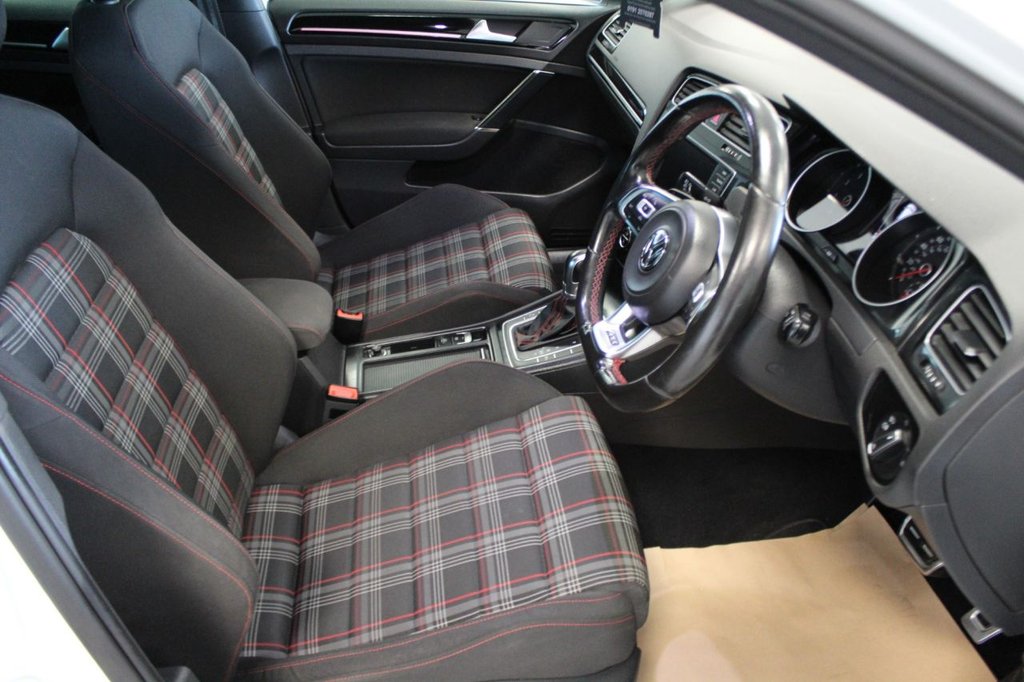 Used Volkswagen Golf 2016 for sale - 77594195: Photo 31