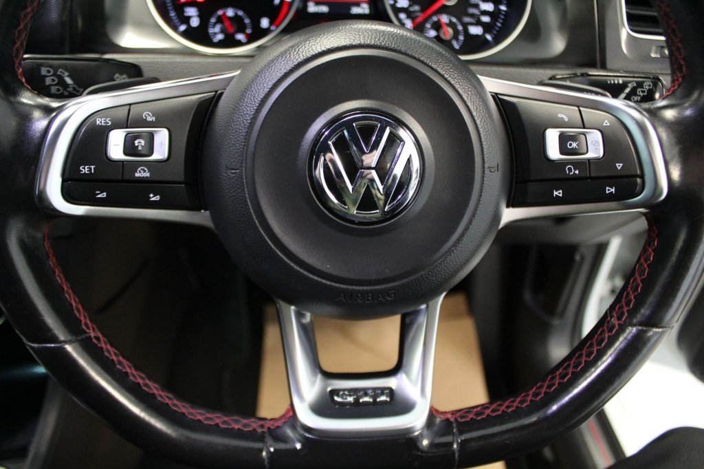 Used Volkswagen Golf 2016 for sale - 77594195: Photo 35