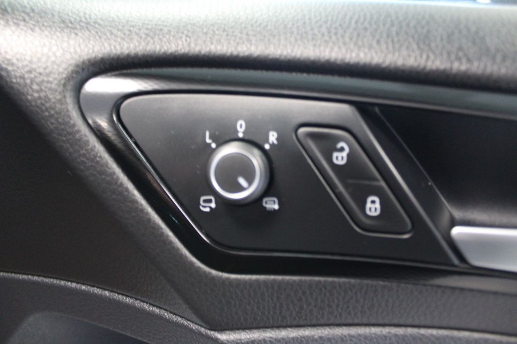 Used Volkswagen Golf 2016 for sale - 77594195: Photo 49