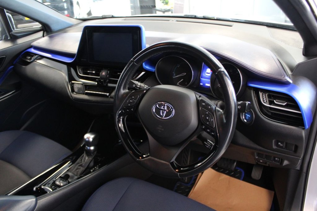 Used Toyota C-HR 2018 for sale - 76883095: Photo 16