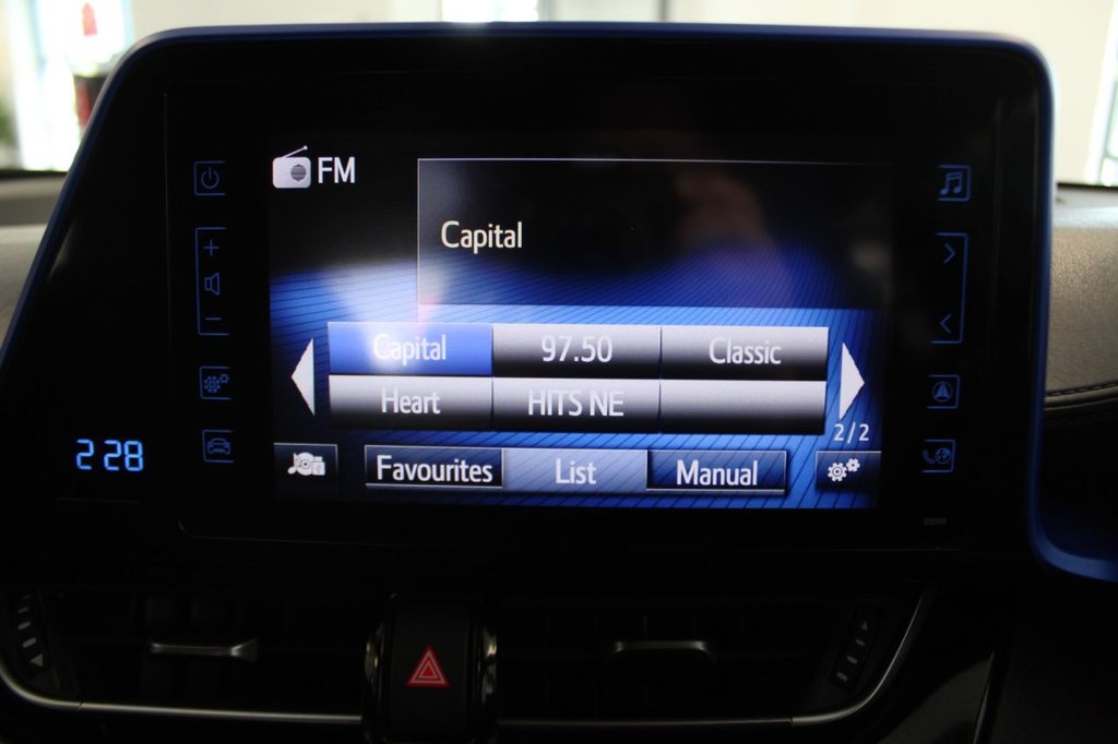 Used Toyota C-HR 2018 for sale - 76883095: Photo 40