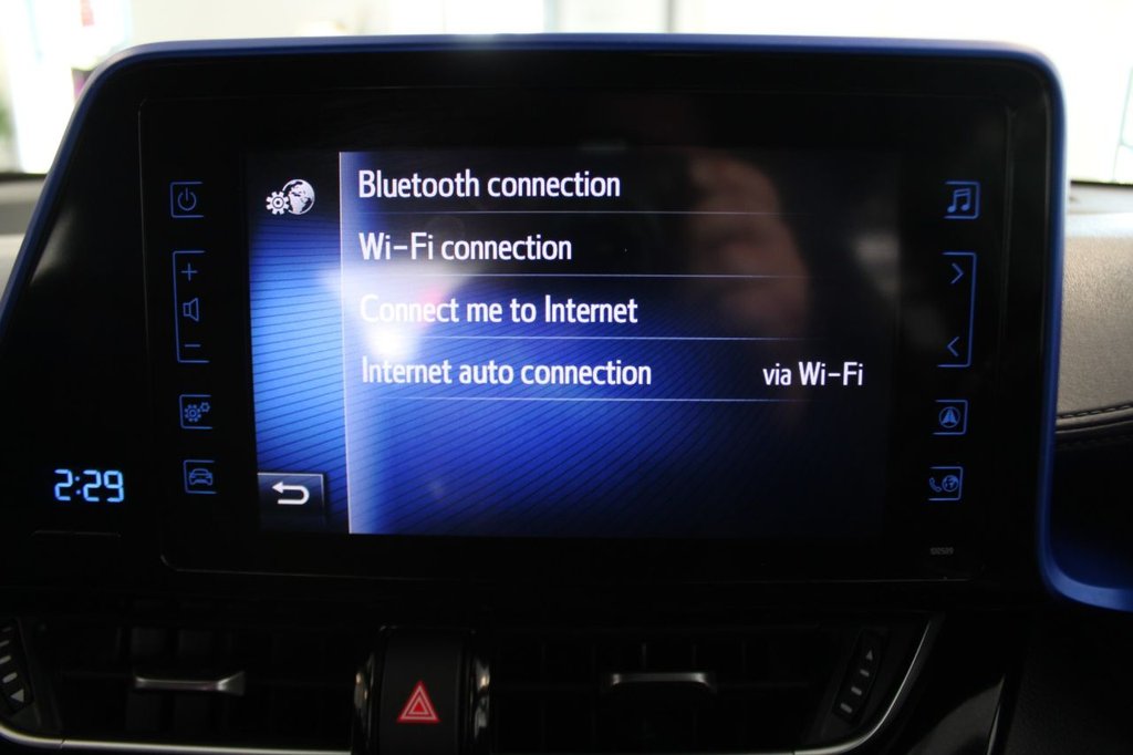 Used Toyota C-HR 2018 for sale - 76883095: Photo 41