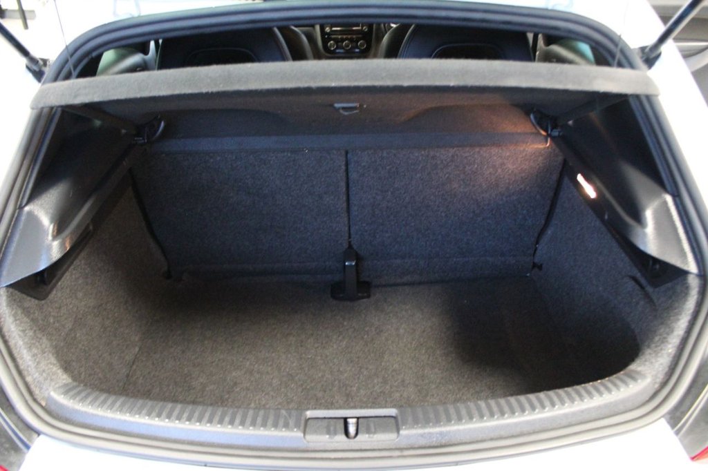 Used Volkswagen Scirocco 2018 for sale - 77477249: Photo 26