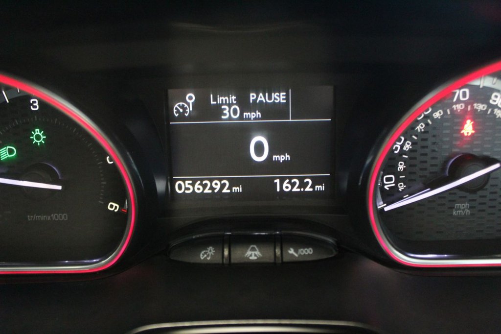 Used Peugeot 2008 2018 for sale - 76883226: Photo 33