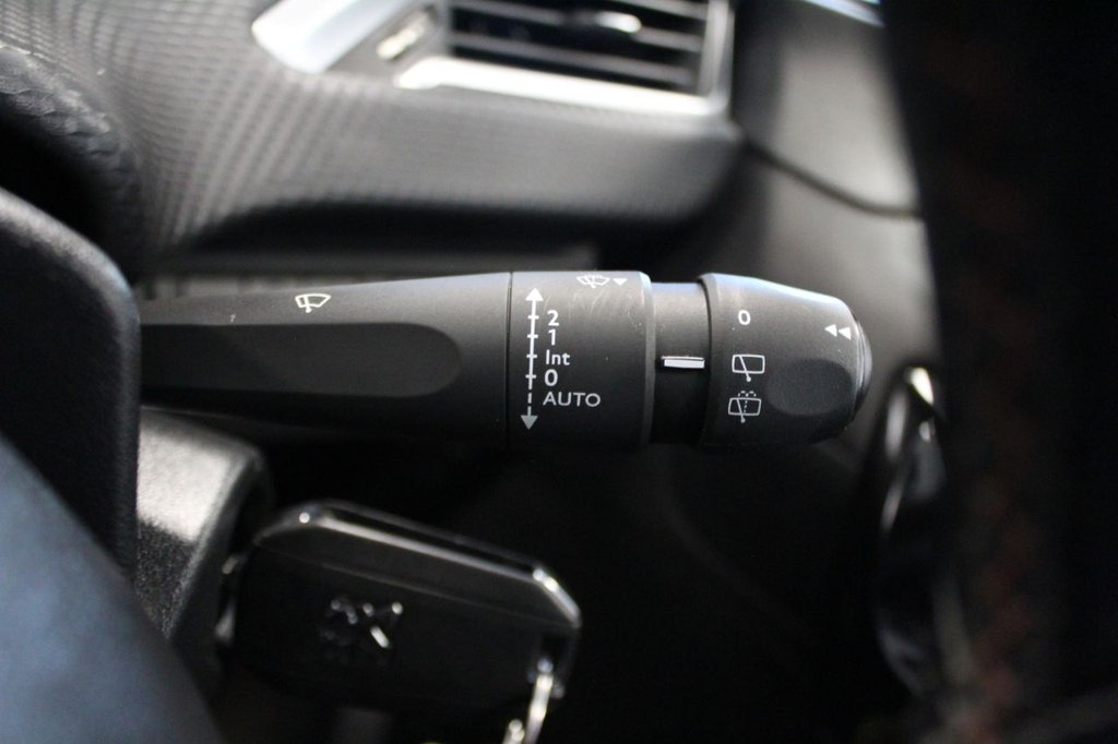 Used Peugeot 2008 2018 for sale - 76883226: Photo 48