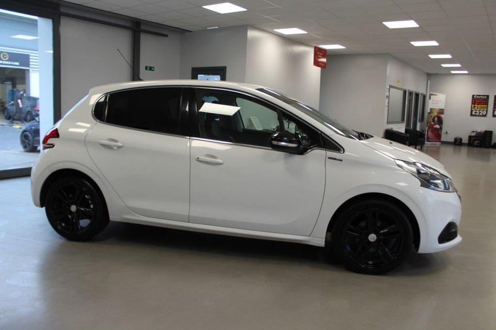 Used Peugeot 208 2016 for sale - 77477355: Photo 14