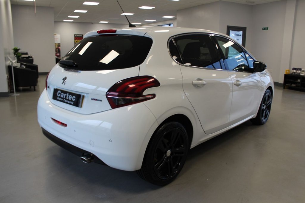 Used Peugeot 208 2016 for sale - 77477355: Photo 17