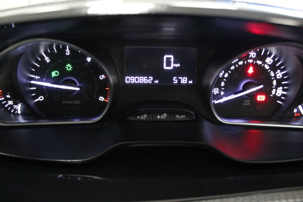 Used Peugeot 208 2016 for sale - 77477355: Photo 34