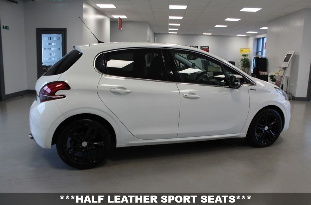 Used Peugeot 208 2016 for sale - 77477355: Photo 9
