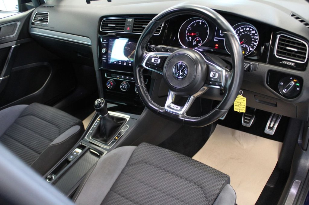 Used Volkswagen Golf 2018 for sale - 76883041: Photo 31