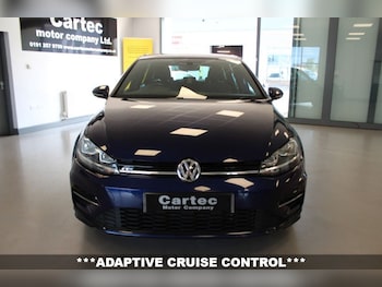 Used Volkswagen Golf 2018 for sale - 76883041: Photo