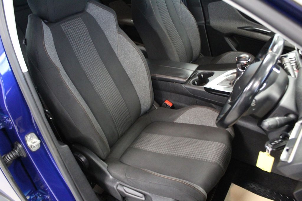 Used Peugeot 3008 2018 for sale - 76883169: Photo 30