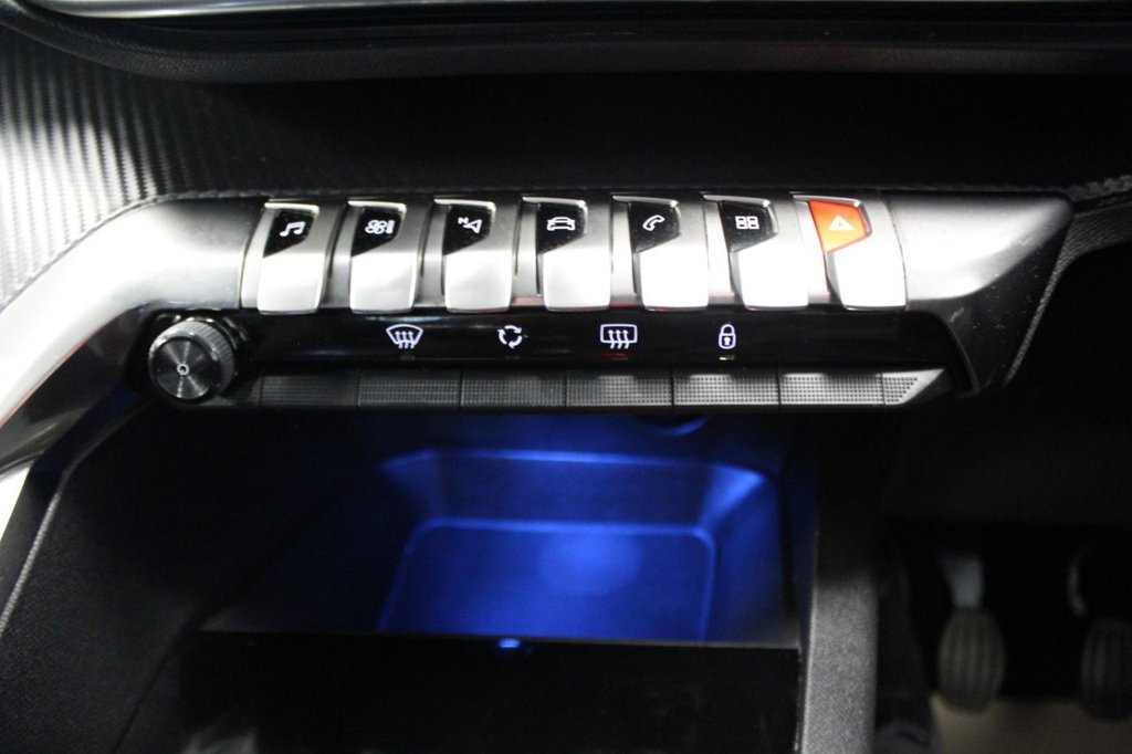 Used Peugeot 3008 2018 for sale - 76883169: Photo 40