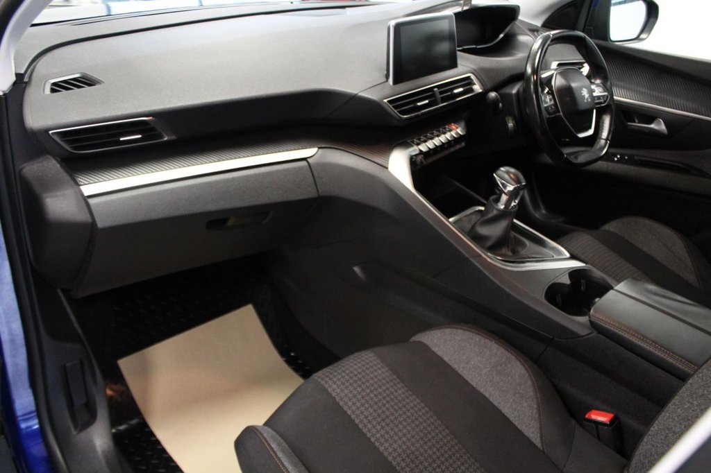 Used Peugeot 3008 2018 for sale - 76883169: Photo 43