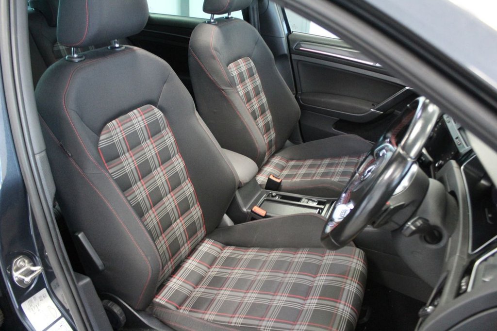 Used Volkswagen Golf 2020 for sale - 77655450: Photo 21