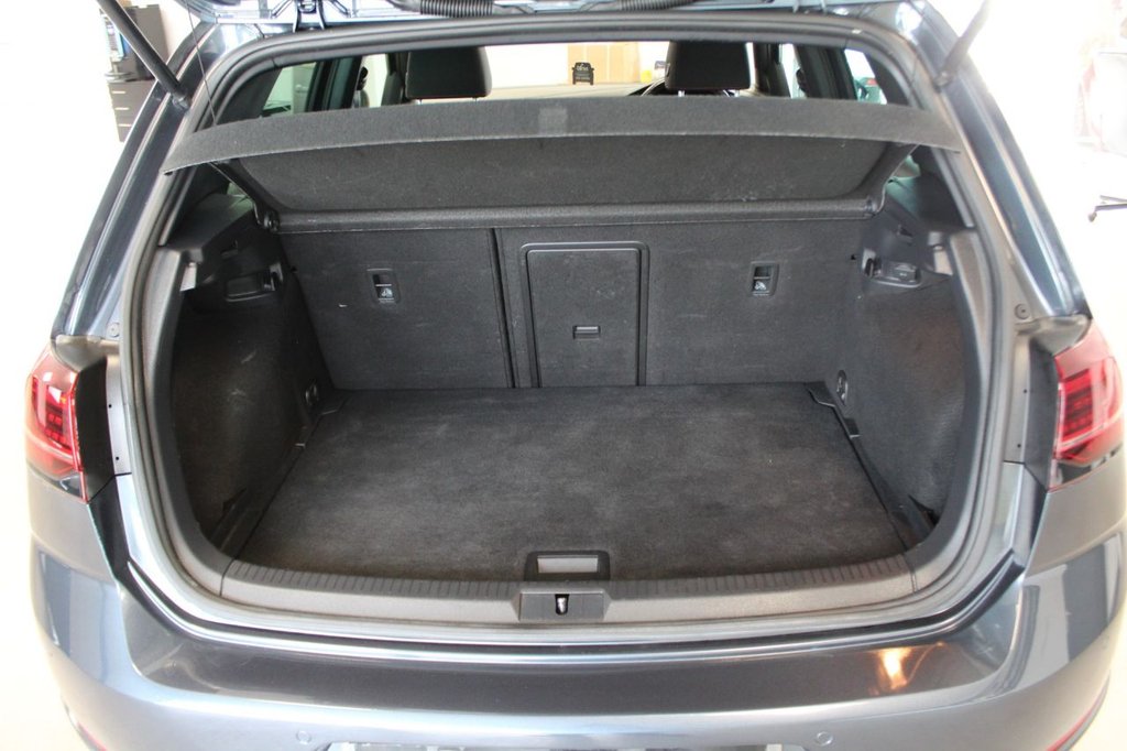 Used Volkswagen Golf 2020 for sale - 77655450: Photo 32