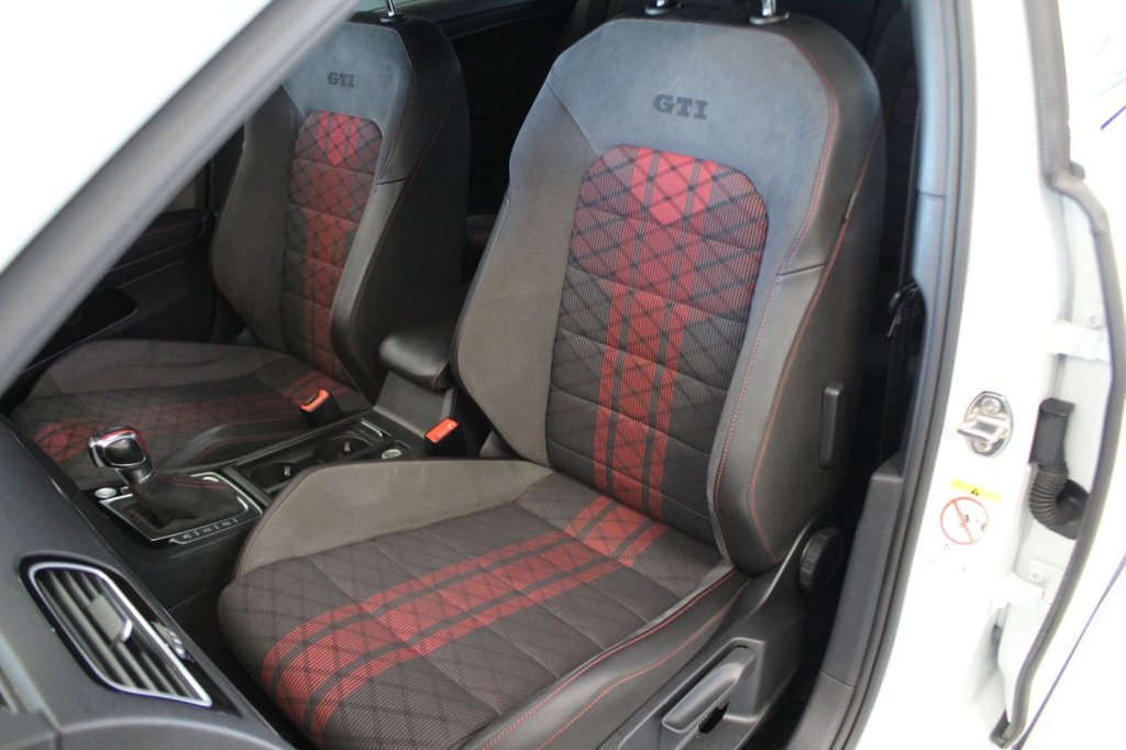 Used Volkswagen Golf 2020 for sale - 77821413: Photo 32