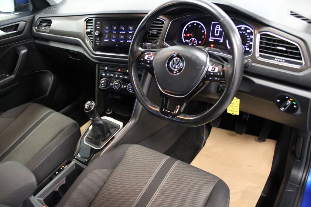 Used Volkswagen T-Roc 2019 for sale - 77621016: Photo 29