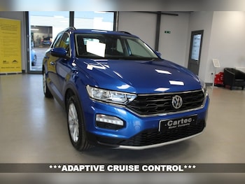 Used Volkswagen T-Roc 2019 for sale - 77621016: Photo