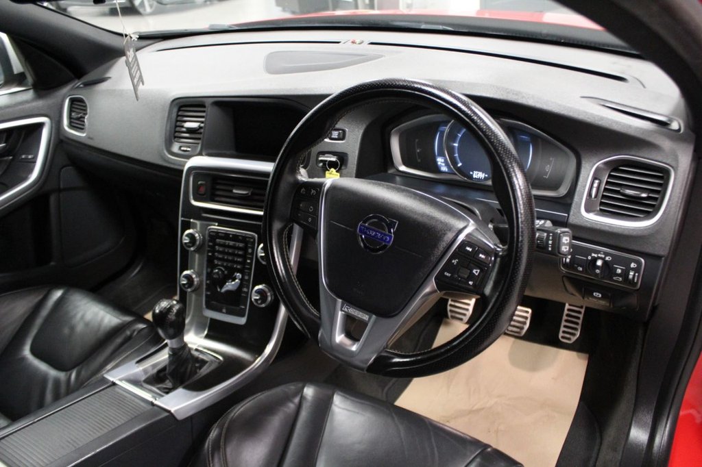 Used Volvo V60 2015 for sale - 77038504: Photo 16