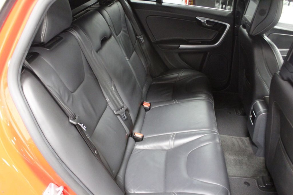 Used Volvo V60 2015 for sale - 77038504: Photo 24