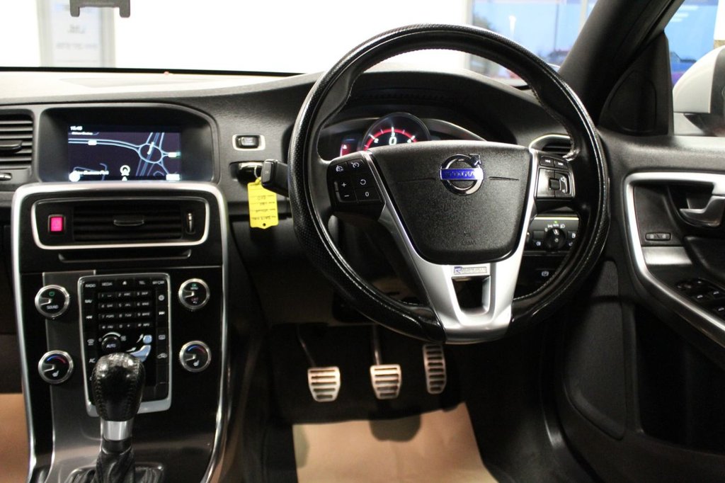 Used Volvo V60 2015 for sale - 77038504: Photo 32