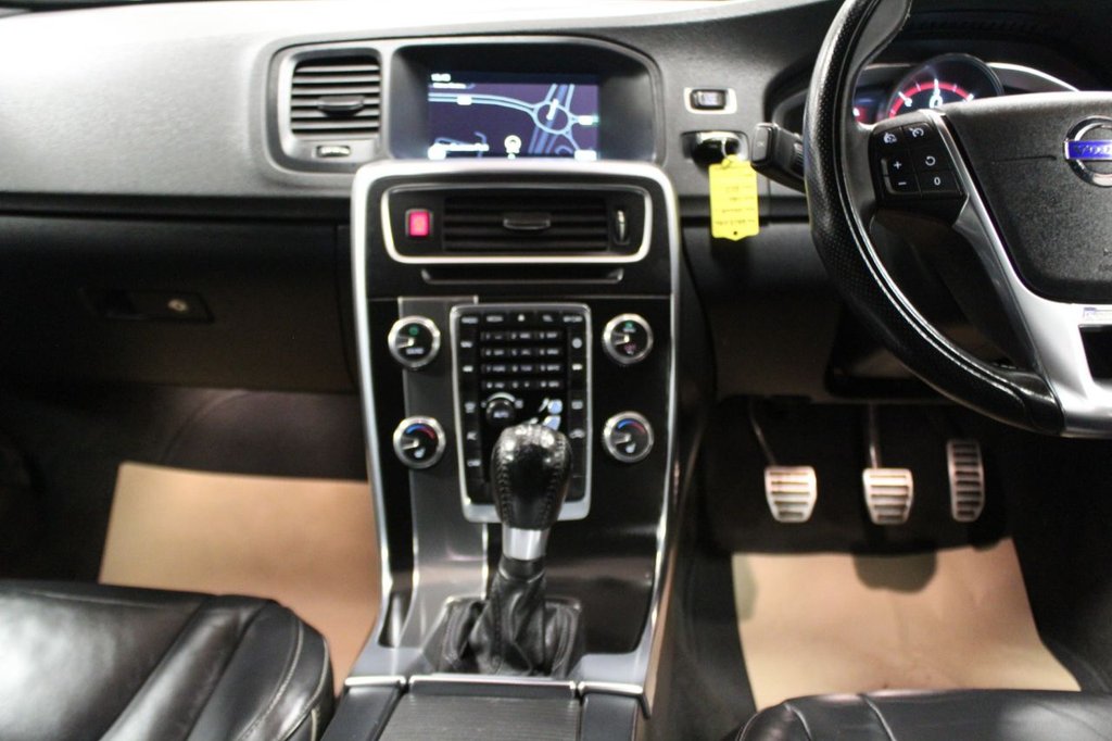 Used Volvo V60 2015 for sale - 77038504: Photo 34