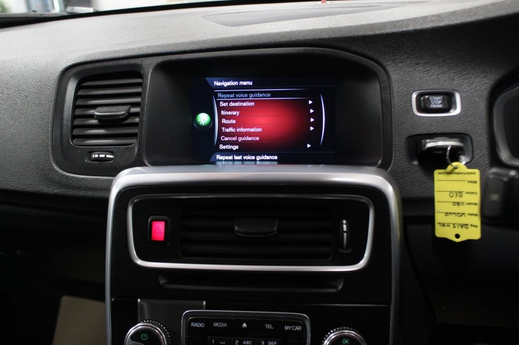 Used Volvo V60 2015 for sale - 77038504: Photo 36