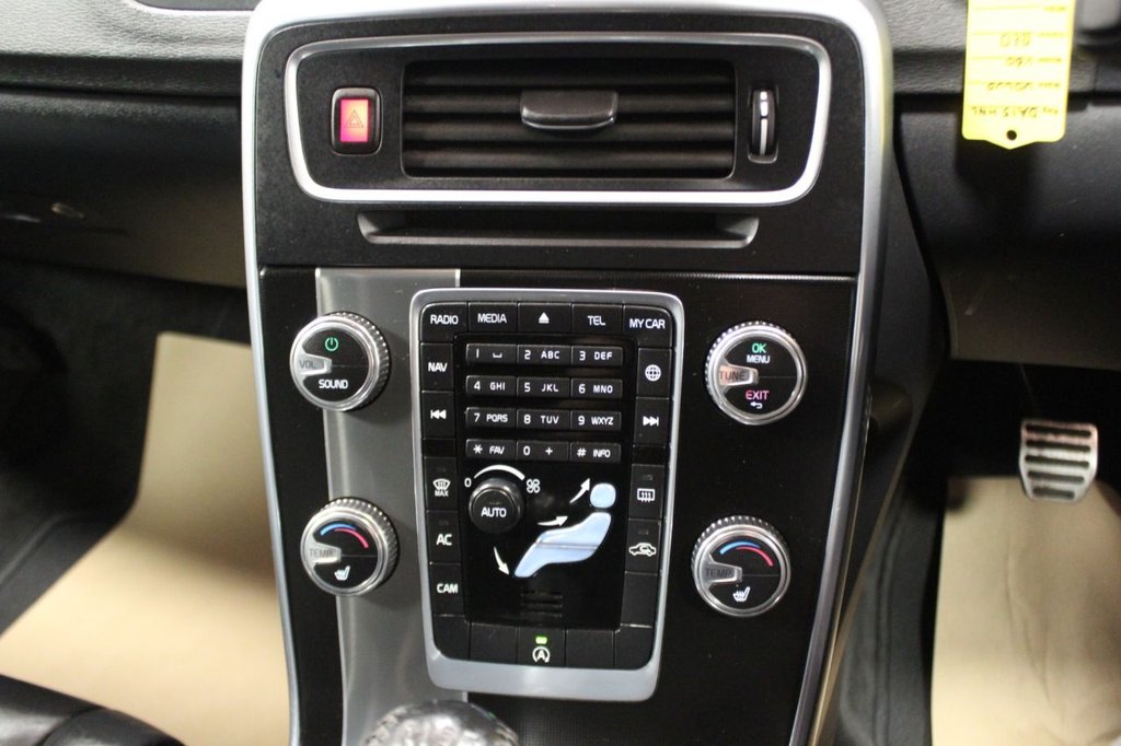 Used Volvo V60 2015 for sale - 77038504: Photo 38