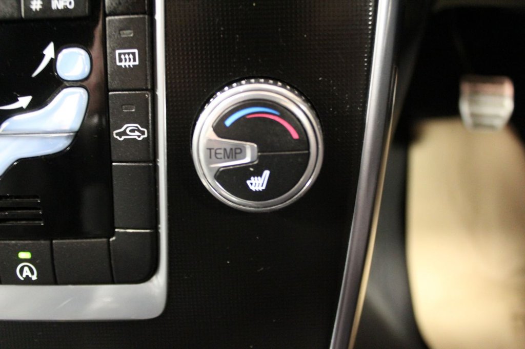 Used Volvo V60 2015 for sale - 77038504: Photo 48