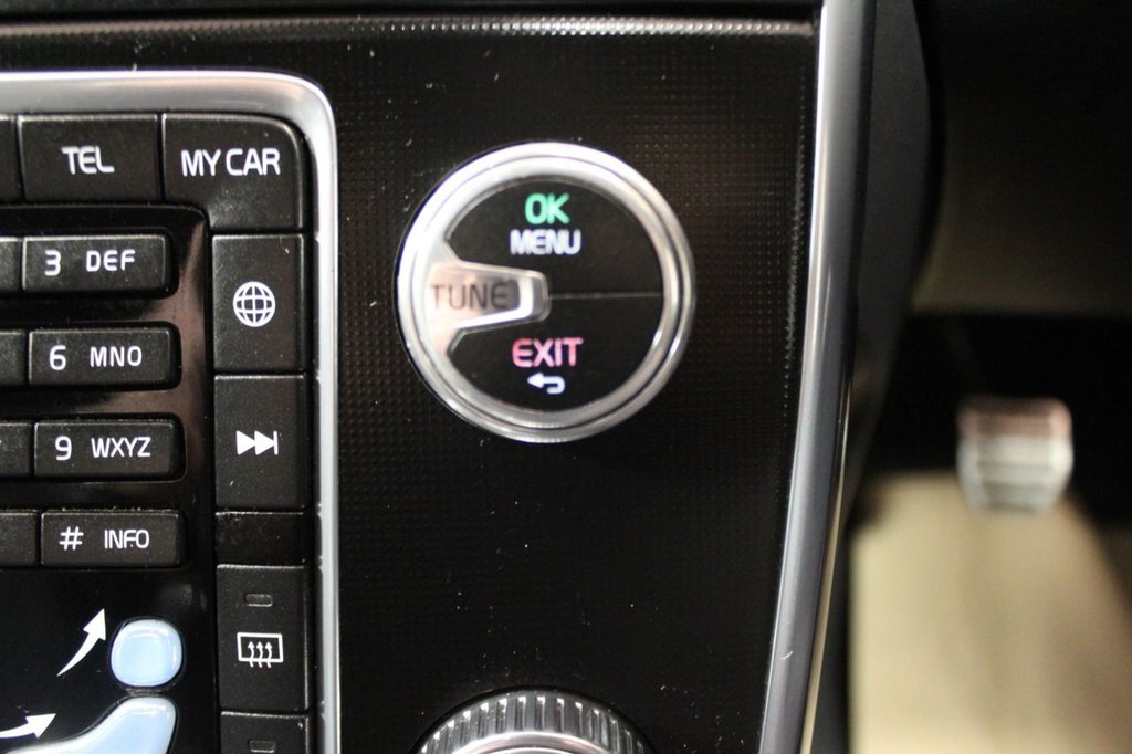 Used Volvo V60 2015 for sale - 77038504: Photo 50