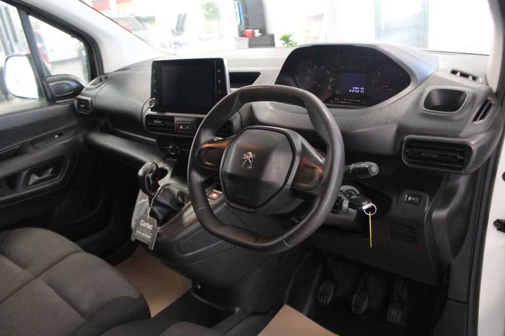 Used Peugeot Partner 2020 for sale - 76882996: Photo 24