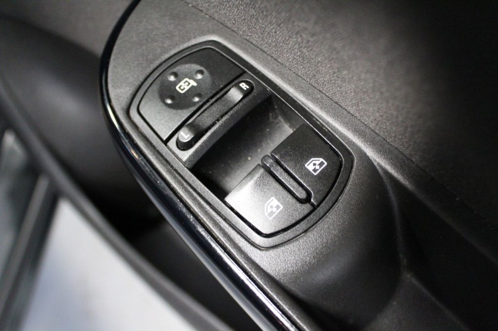 Used Vauxhall Corsa 2017 for sale - 77821262: Photo 38