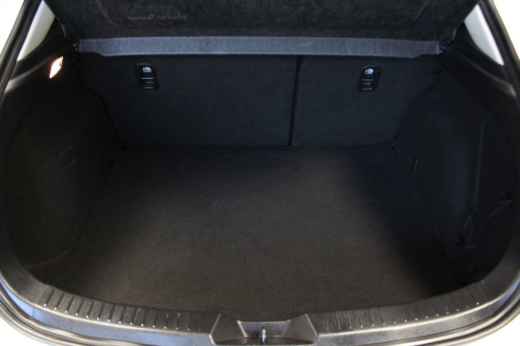 Used Mazda Mazda3 2016 for sale - 77547255: Photo 49