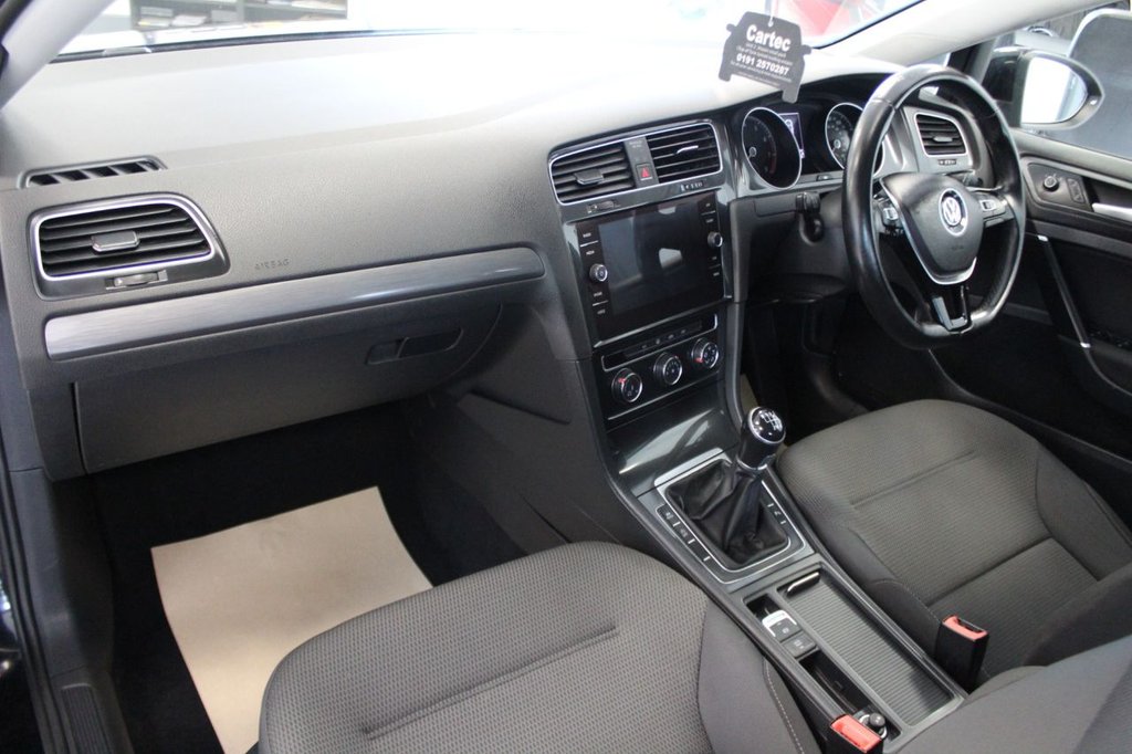 Used Volkswagen Golf 2017 for sale - 76883024: Photo 20