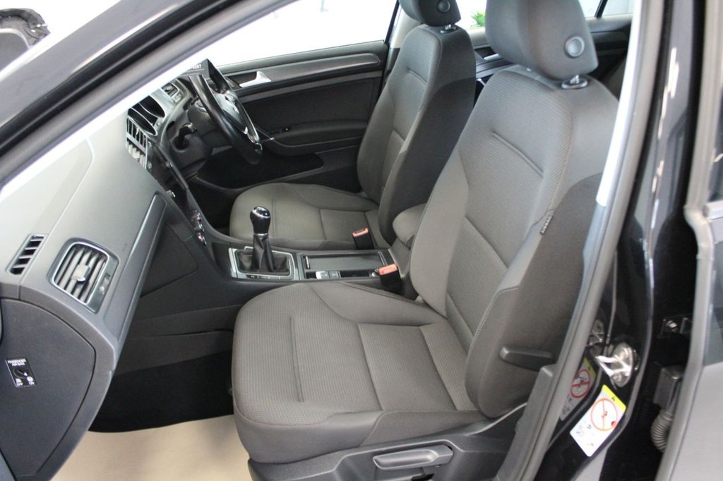 Used Volkswagen Golf 2017 for sale - 76883024: Photo 21