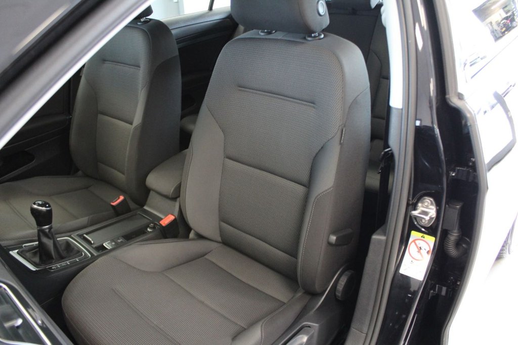 Used Volkswagen Golf 2017 for sale - 76883024: Photo 22