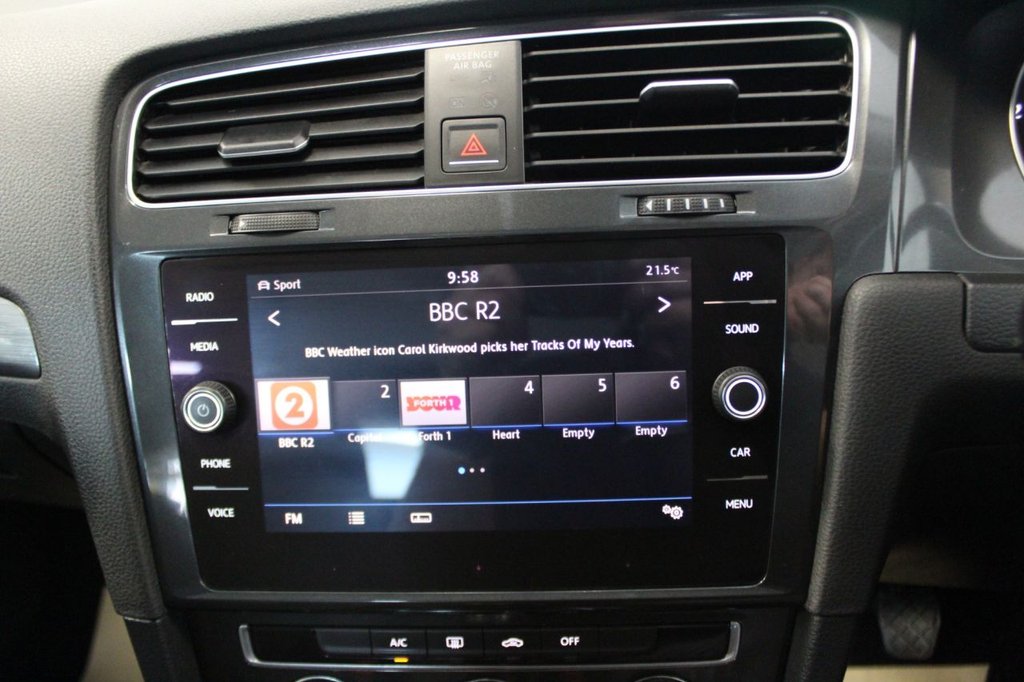 Used Volkswagen Golf 2017 for sale - 76883024: Photo 37