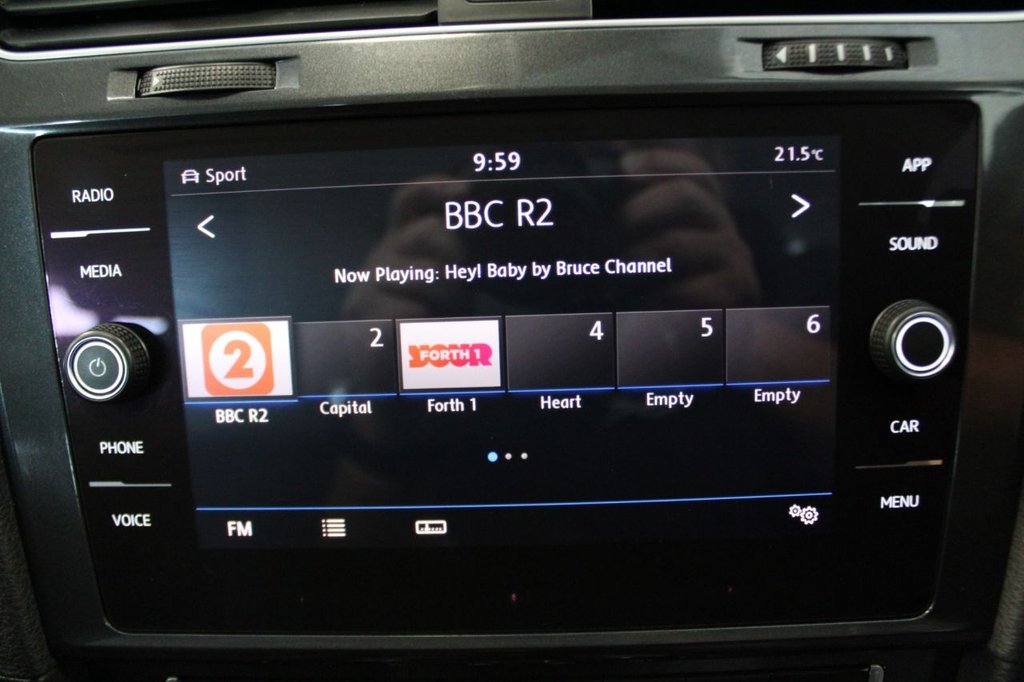 Used Volkswagen Golf 2017 for sale - 76883024: Photo 40