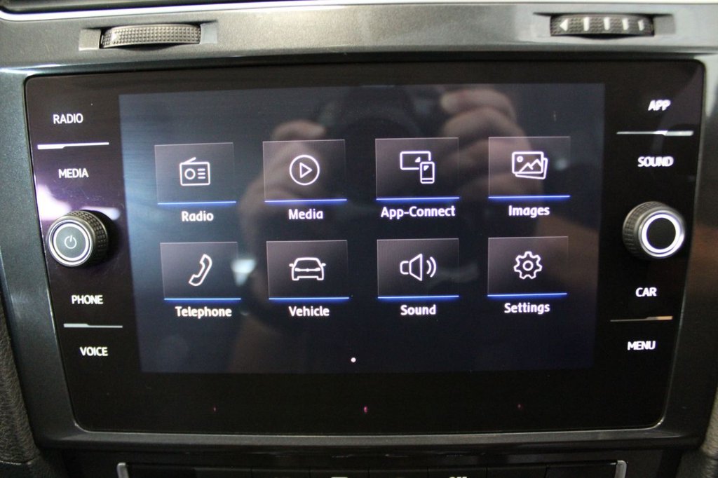 Used Volkswagen Golf 2017 for sale - 76883024: Photo 44