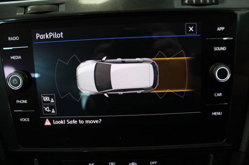 Used Volkswagen Golf 2017 for sale - 76883024: Photo 46