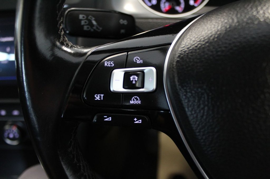 Used Volkswagen Golf 2017 for sale - 76883024: Photo 48