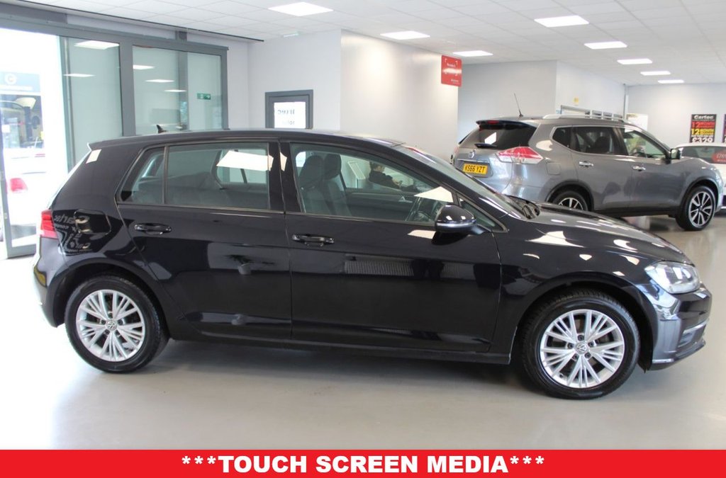 Used Volkswagen Golf 2017 for sale - 76883024: Photo 6