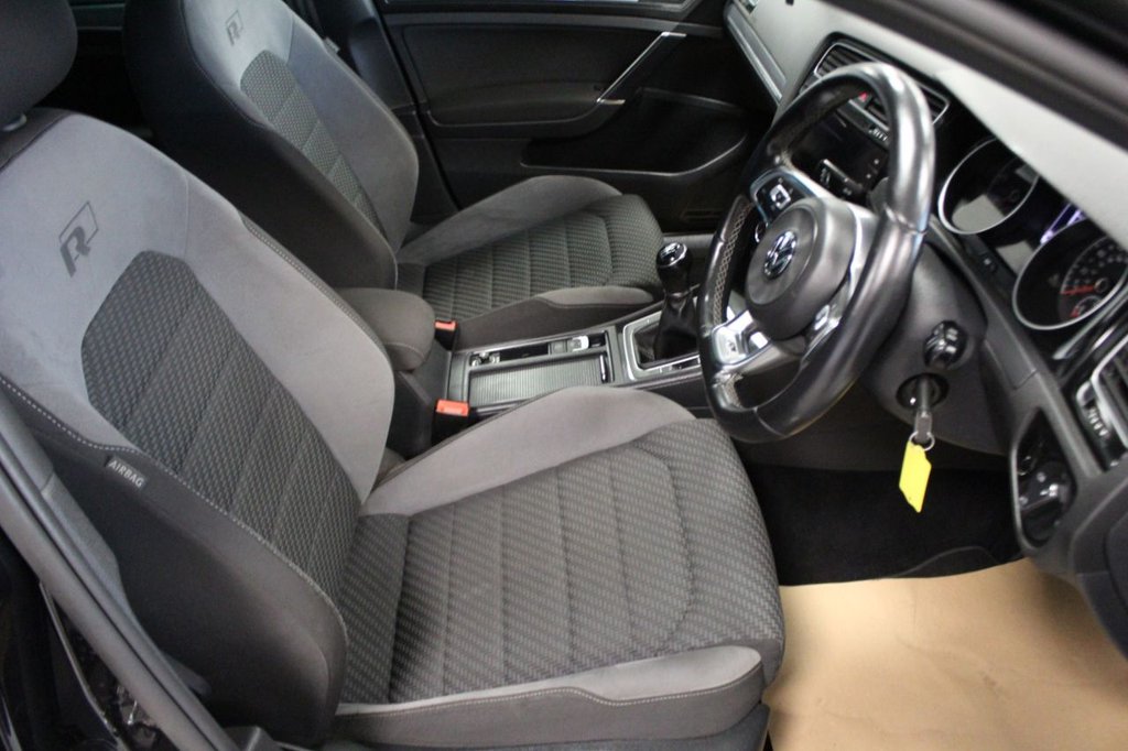 Used Volkswagen Golf 2018 for sale - 77765378: Photo 32