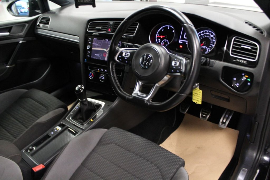 Used Volkswagen Golf 2018 for sale - 77765378: Photo 33