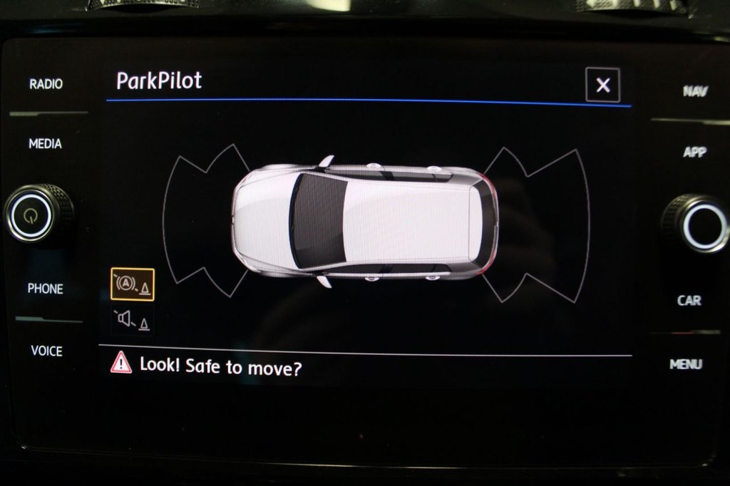 Used Volkswagen Golf 2018 for sale - 77765378: Photo 44