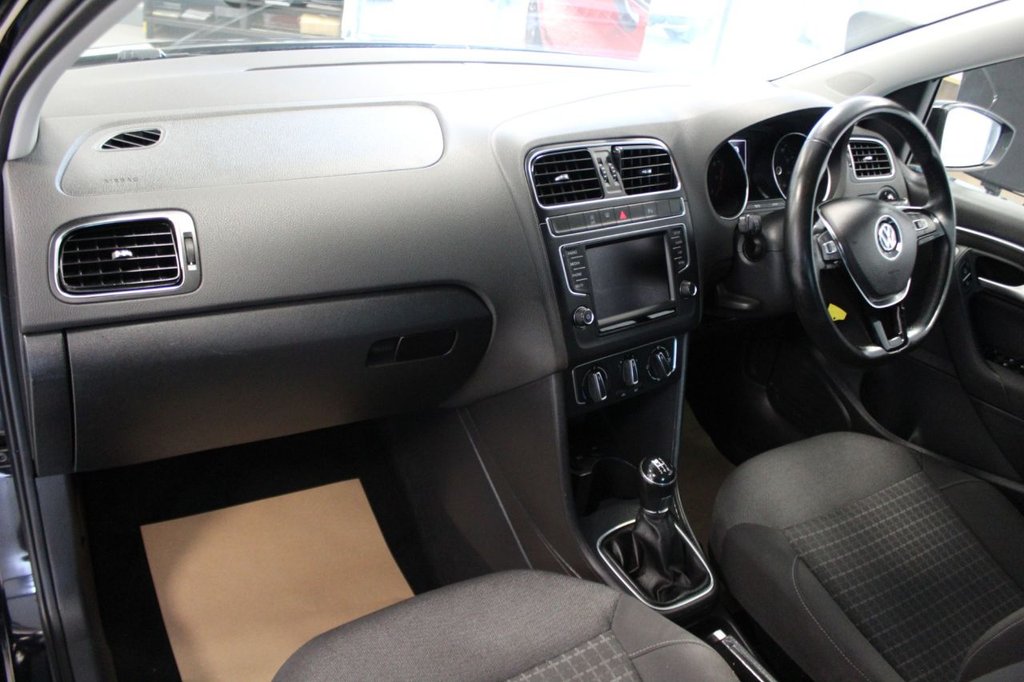 Used Volkswagen Polo 2016 for sale - 77780479: Photo 27