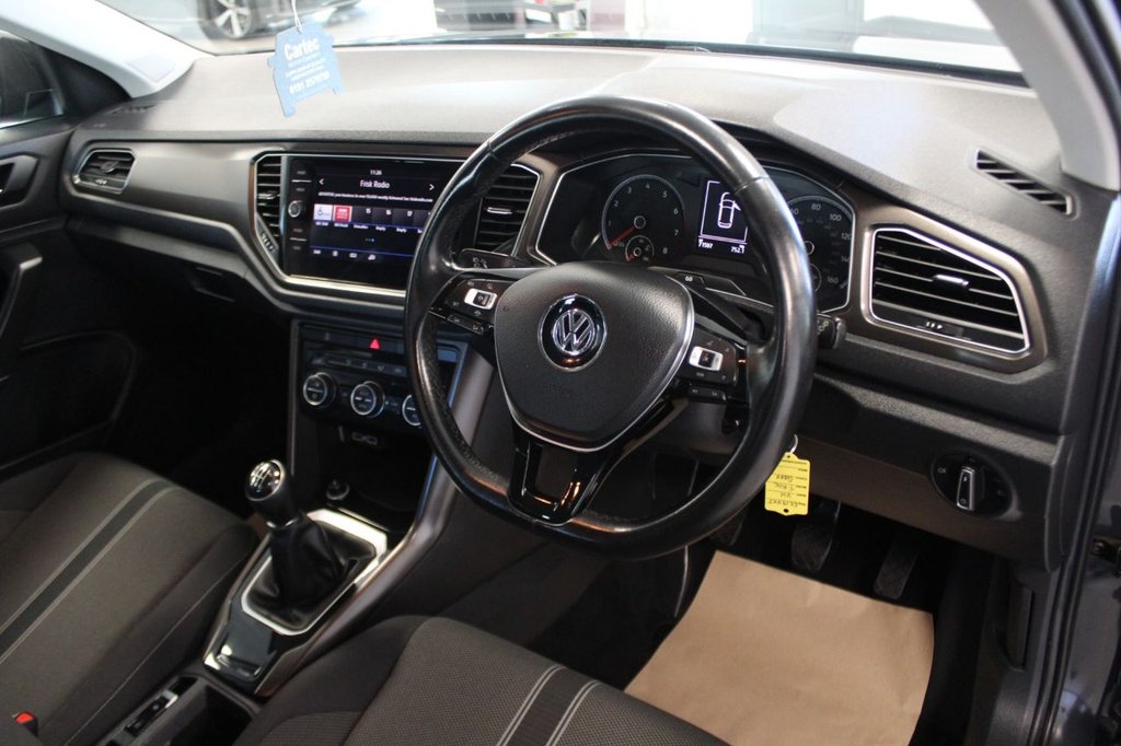 Used Volkswagen T-Roc 2019 for sale - 76923208: Photo 16