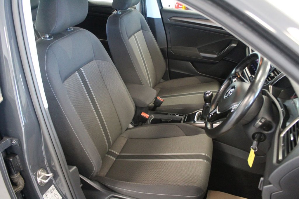 Used Volkswagen T-Roc 2019 for sale - 76923208: Photo 18